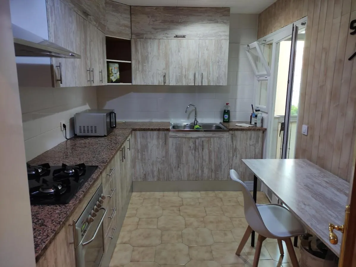Piso De 4 Habitaciones En El Centro De Roses 0*,  Espanha