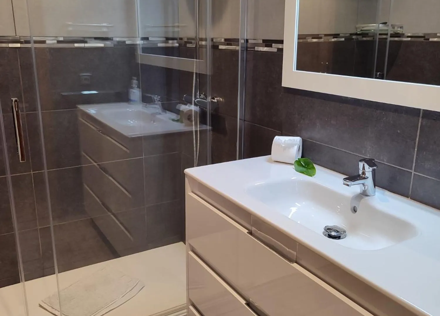 Apartamento Piso De 4 Habitaciones En El Centro De Roses