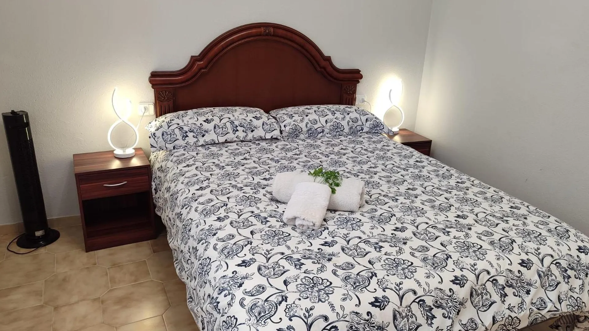 Piso De 4 Habitaciones En El Centro De Roses 0*,  Espanha